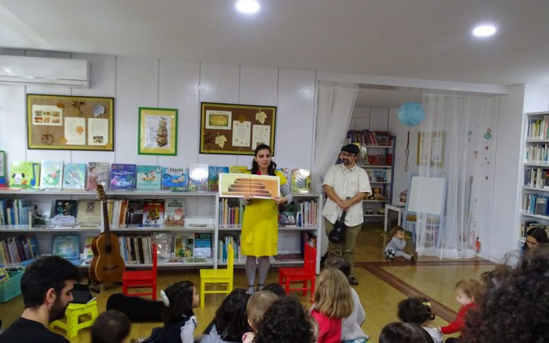 Manhãs d’Encantar – “Um pé, outro pé…para o mundo dos sonhos”