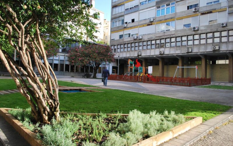 Obras na Avenida Infante Santo