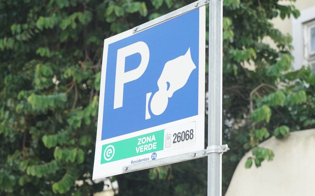 Projeto piloto da EMEL na Estrela para defesa do estacionamento de residentes