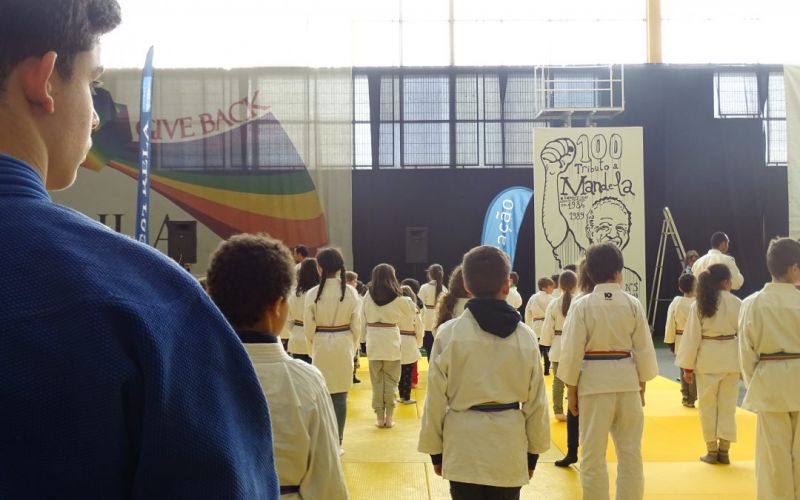Judo para todos – Academia Estrela acolhe evento de homenagem a Nelson Mandela