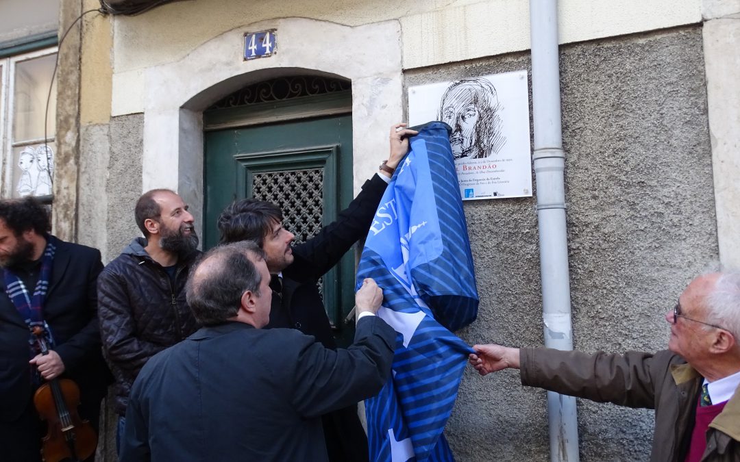 Homenagem a Raul Brand&atilde;o