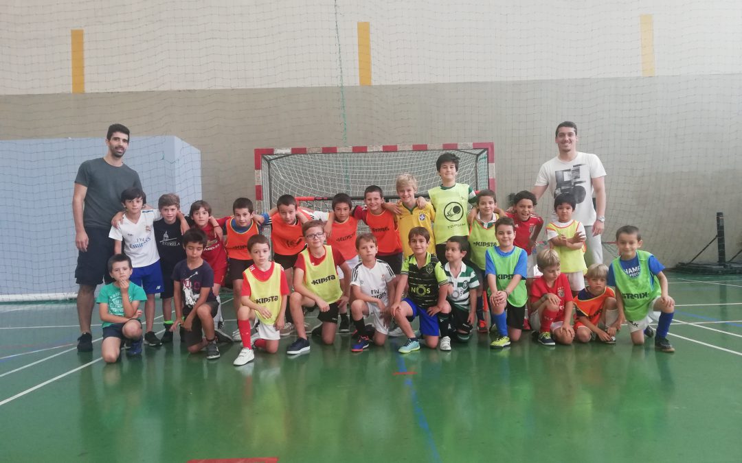 Clínica de Futebol: craques da bola na Academia Estrela