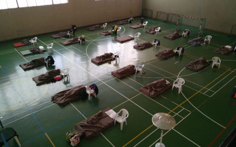 Pavilhão da Lapa acolhe pessoas em situação de sem-abrigo durante a vaga de frio