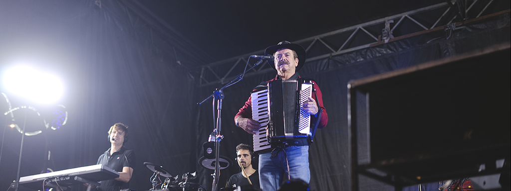 Quim Barreiros no Terrapleno de Santos