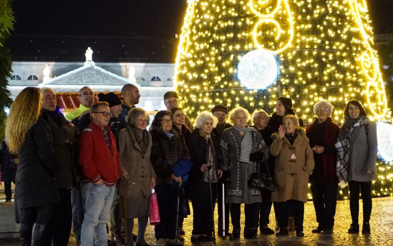 “Dar um Giro” – VisitARTE leva avós da Estrela a ver luzes de Natal