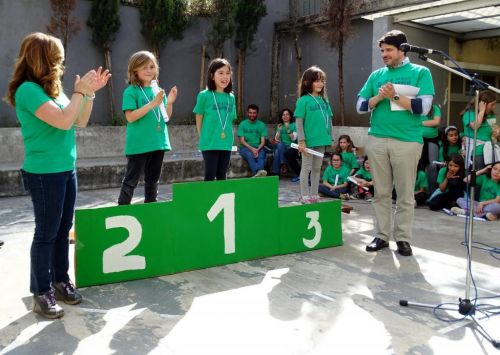 Crianças da Escola 72 correm corta mato repleto de desportivismo