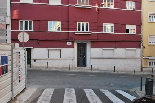 Colocação de espelho na Rua Sant’Ana à Lapa