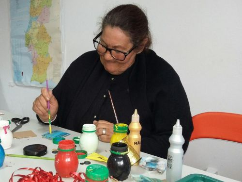 Atelier de decoração de Natal na Loja de Freguesia do Ceuta Sul